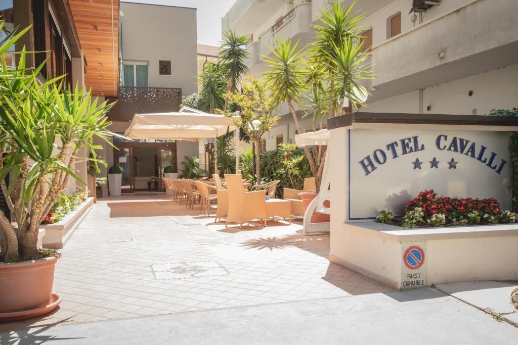 hotel cavalli cattolica 14 .jpeg